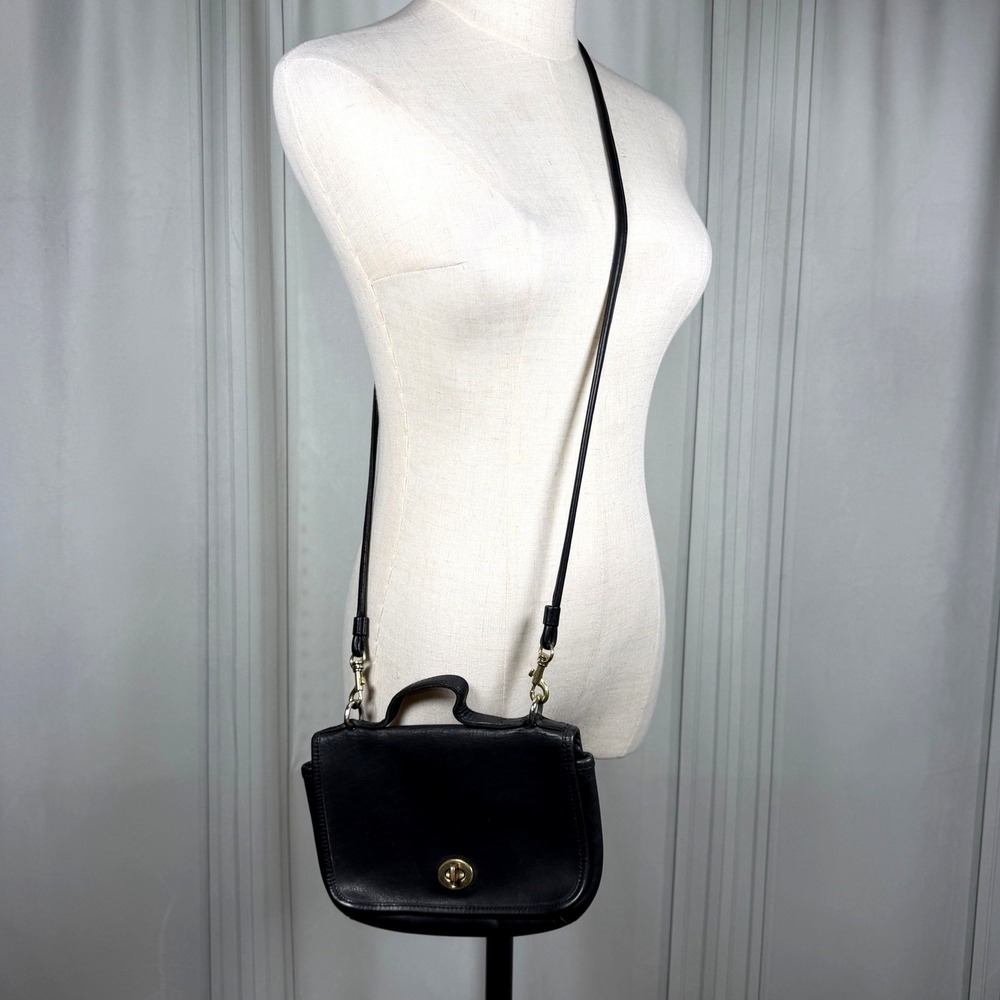 Croft & Barrow Y2K Soft Black Leather Turnlock Crossbody Top Handle Bag - Picture 3 of 14
